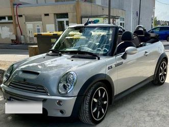 mini cooper s r52 (sidewalk)
