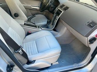 volvo s40 d3 r-line 2.0 150cv 5 cilindri