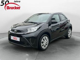 toyota aygo x play