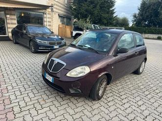 lancia ypsilon 1.4 oro ecochic gpl