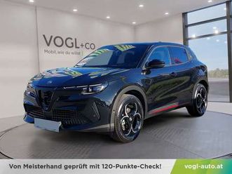 alfa romeo junior ibrida speciale 1.2 mhev e-dct6