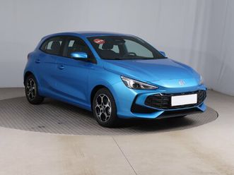 1.5,2025, navigace, parkovací kamera, tempomat