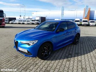 alfa romeo stelvio 2.0 turbo veloce q4