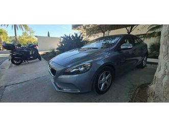 volvo v40 t2 kinetic