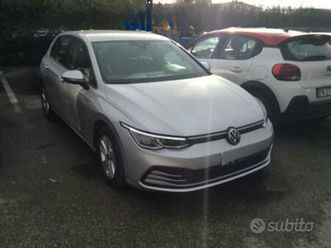 volkswagen golf 8 2.0 tdi 115 cv scr life