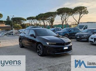 astra hybrid elegance 1.6cc 180cv at8 cambio al volante