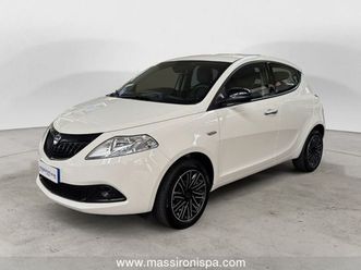 ypsilon 3ª serie ypsilon 1.0 firefly 5 porte s&s hybrid silver