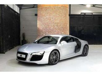 r8 v8 4.2 fsi 420 quattro r-tronic