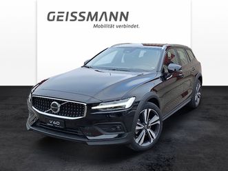 v60 cross country 2.0 b4 ultimate awd