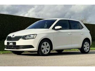fabia 1.0i ambition 1er main! carnet skoda
