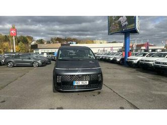 hyundai staria premium luxury 2.2d 4x4 at