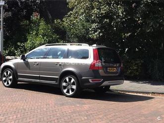 volvo xc70 2.4 d4 awd kinetic