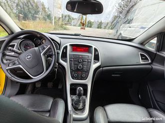 opel astra gtc 1.4 essence 2012