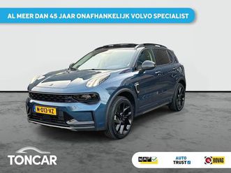 lynk & co 01 - 1.5 plug in hybrid black line| skyroof | camera | climate pack | pilot assist | park assis