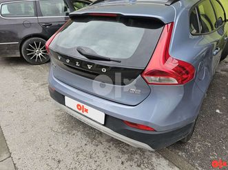 volvo v40 cross country 2017