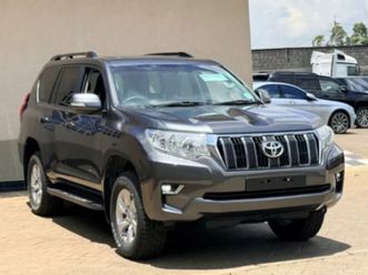 toyota land cruiser vx - 2018