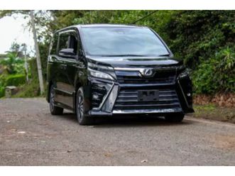 toyota voxy - 2018