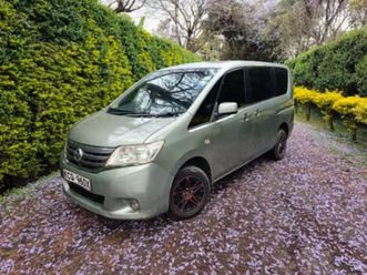 nissan serena - 2011