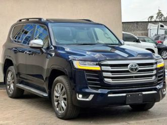 toyota landcruiser sahara - 2021