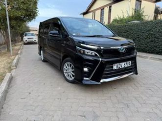 toyota voxy - 2019