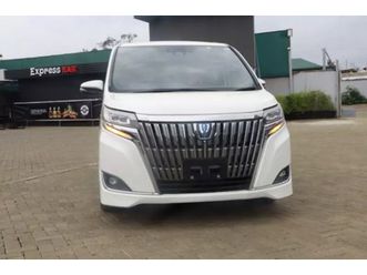 toyota esquire - 2018