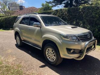 toyota fortuner - 2014