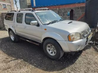 nissan np 300 - 2005