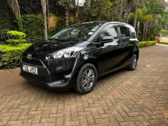 toyota sienta - 2016