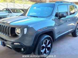 renegade-renegade-1-3-t4-240cv-phev-4xe-at6-trailhawk