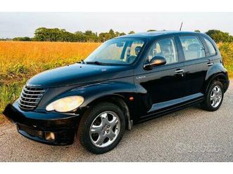 porsche cofano incidentato con stemma