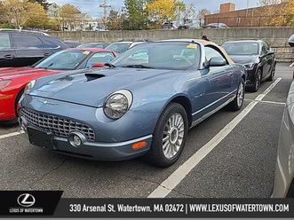 2005 ford thunderbird