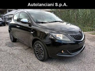 ypsilon 3ª serie ypsilon 1.0 firefly 5 porte s&s hybrid alberta ferretti