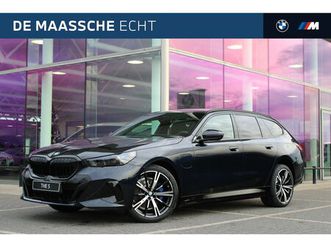bmw 5-serie touring - 530e m sport automaat / panoramadak / trekhaak / stoelventilatie / parking assistant plus