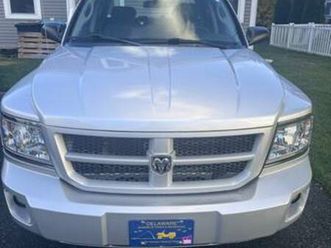 2010 dodge dakota big horn