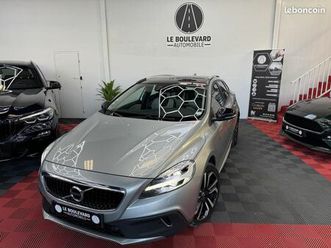 volvo v40 (208 euros/mois) cross country t3 152 cv auto geartronic översta edition toit pano / camera