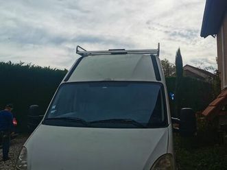 vends camion iveco daily 2.3 hpi