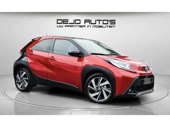 1.0 vvt-i mt limited bi-tone navi leder pdc-v+a le