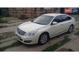 nissan teana 2010