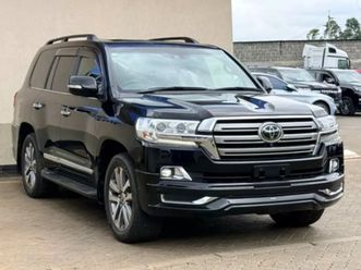 toyota landcruiser zx - 2019