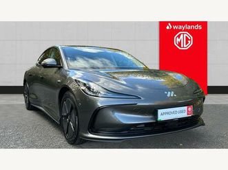 75kwh standard range saloon auto 5dr