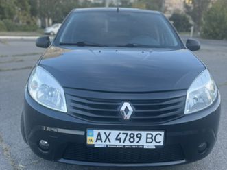 renault sandero 2011