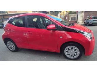 aygo ii 2018 5p5p 1.0 x-play m-mt 72cv