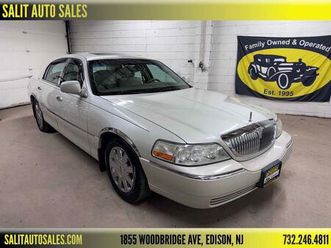used 2004 lincoln town car ultimate