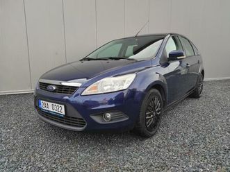ford focus 1.majitel,koupeno čr
