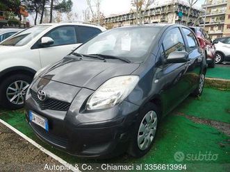 toyota yaris 1.3 5 porte sol