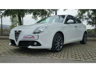 <li class=breadcrumbs-module_list-item__zg-6q alfa romeo giulietta 1.6 jtdm distinctive j18 </ol>