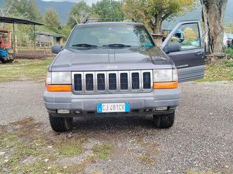 fuoristrada jeep grand cherokee