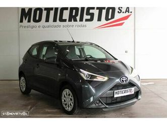 toyota aygo 1.0 x-play+x-touch