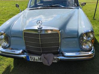 oldtimer mercedes 250 s e . bj .1968