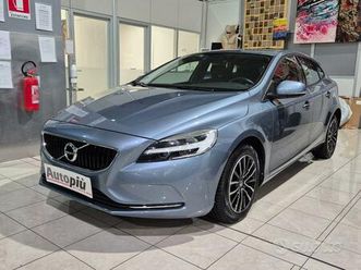volvo v40 d3 momentum